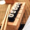 Hoso maki con pesce e verdure
