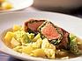 Zuppa con involtini di cavolo verza e agnello
