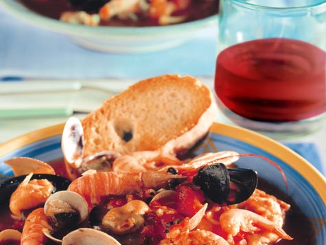 Pesce e vino rosso, la strana coppia