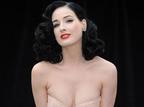 Dita Von Teese tra moda & burlesque