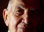 St�phane Hessel: �Non rinunciate all'etica�