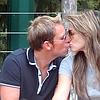 Elizabeth Hurley &ndash; Shane Warne